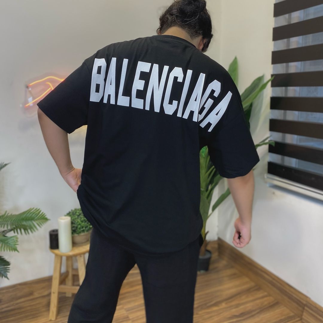 تشيرت بالنسياغا | Balenciaga T-Shirt