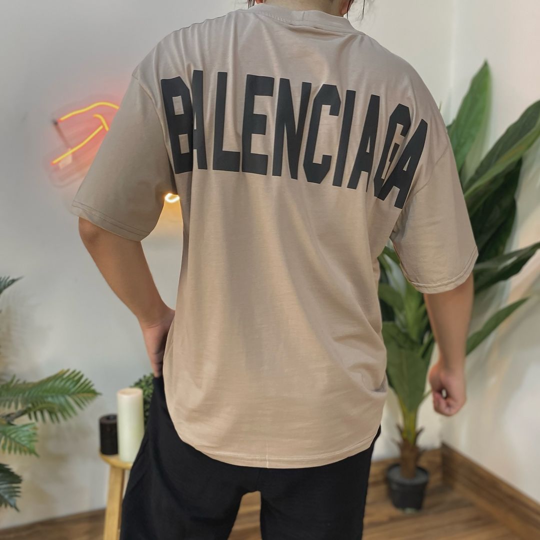 تشيرت بالنسياغا | Balenciaga T-Shirt