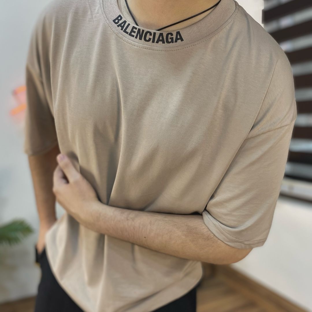 تشيرت بالنسياغا | Balenciaga T-Shirt